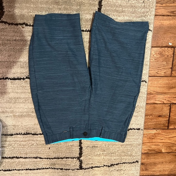 Shorts - Picture 1 of 2